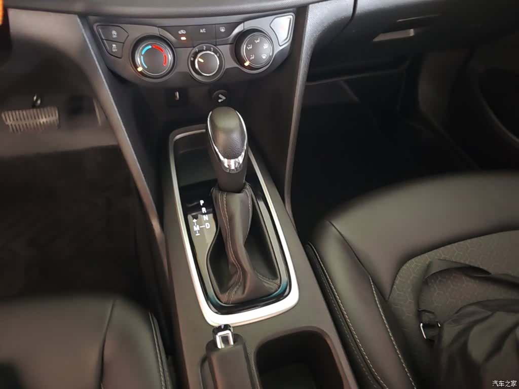 Chevrolet 320, 2018 14