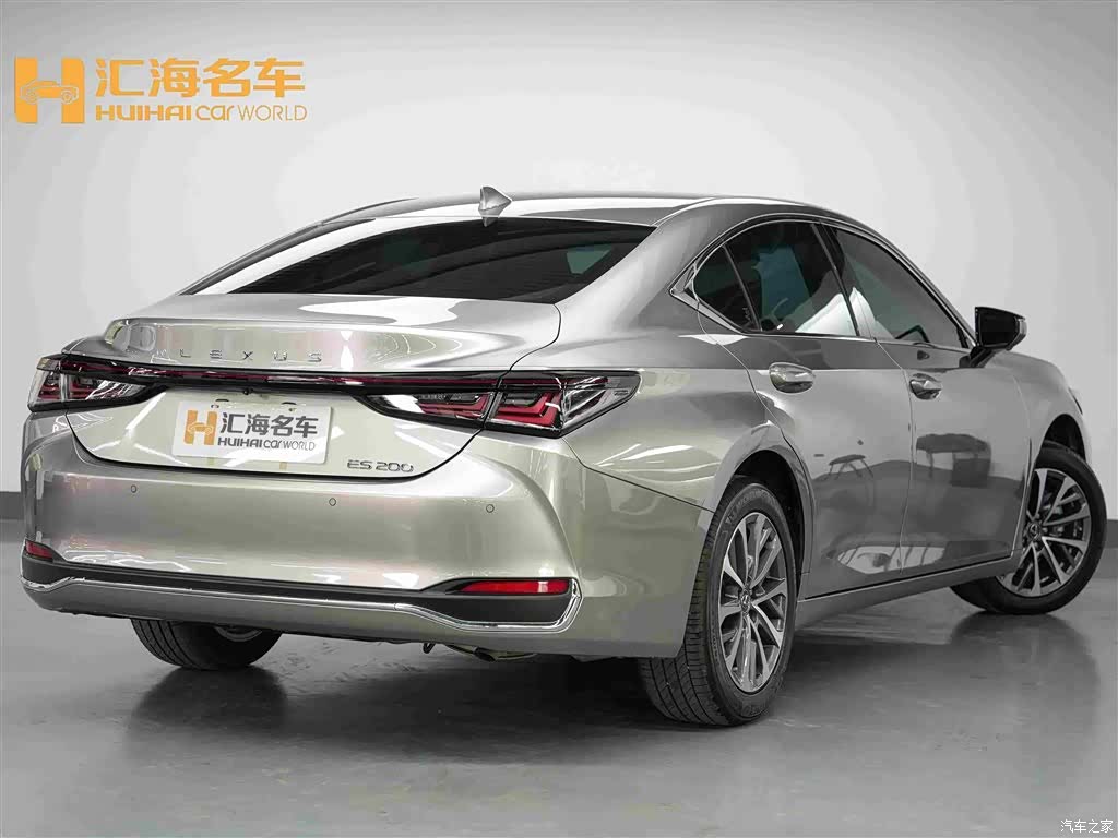 Lexus ES, 2025 6