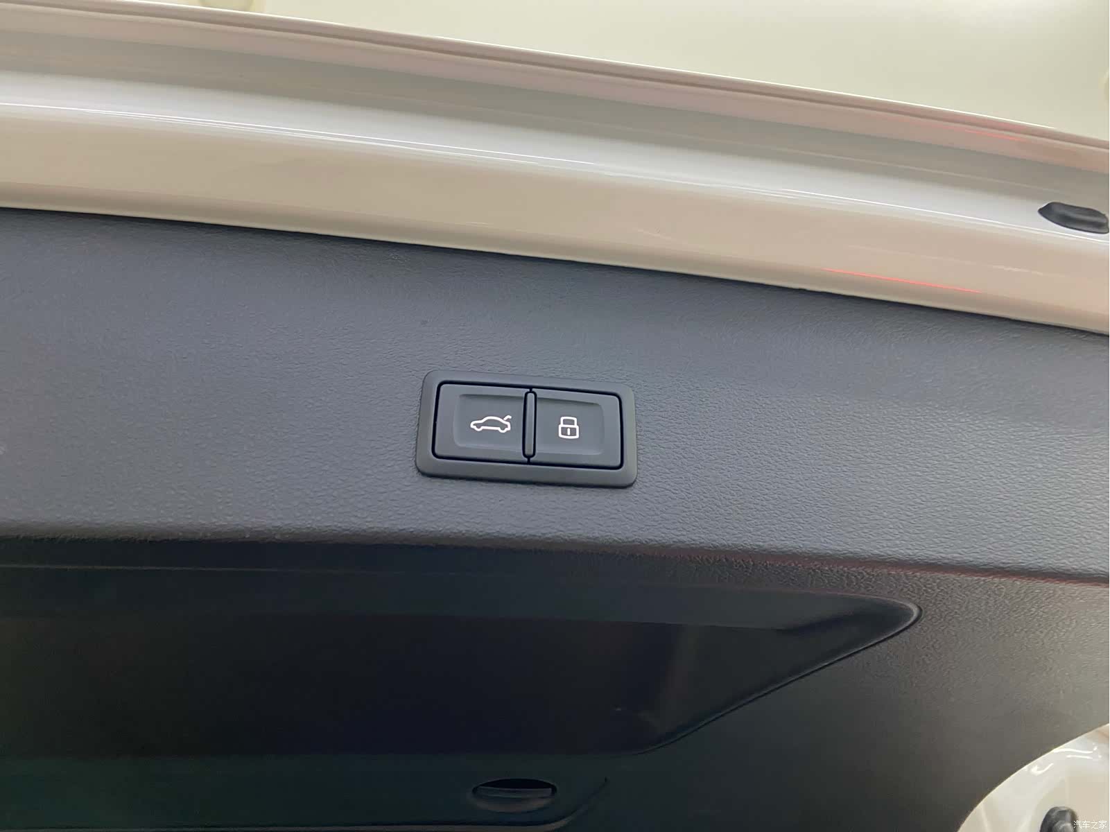 Audi Q2L, 2022 13