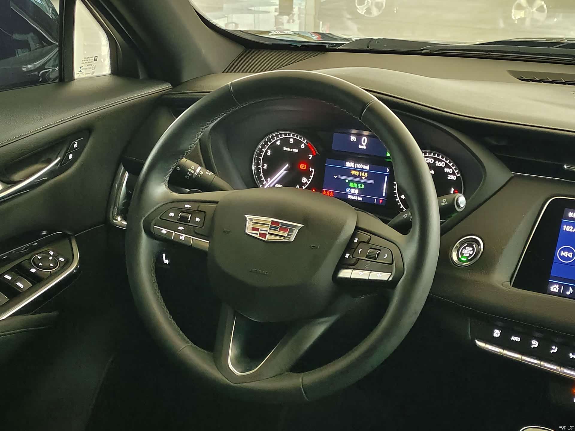 Cadillac XT4, 2022 11