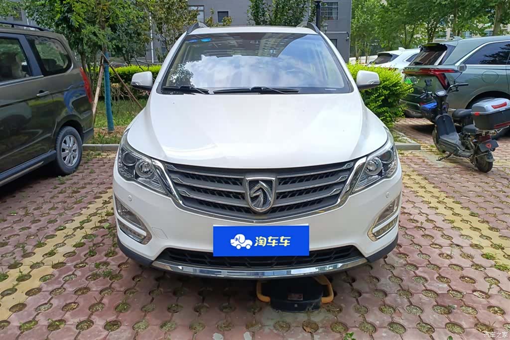 Wuling 560, 2017 2