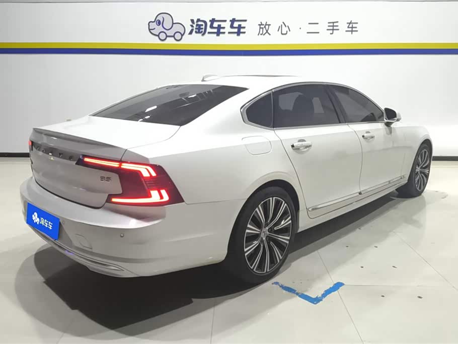 Volvo S90