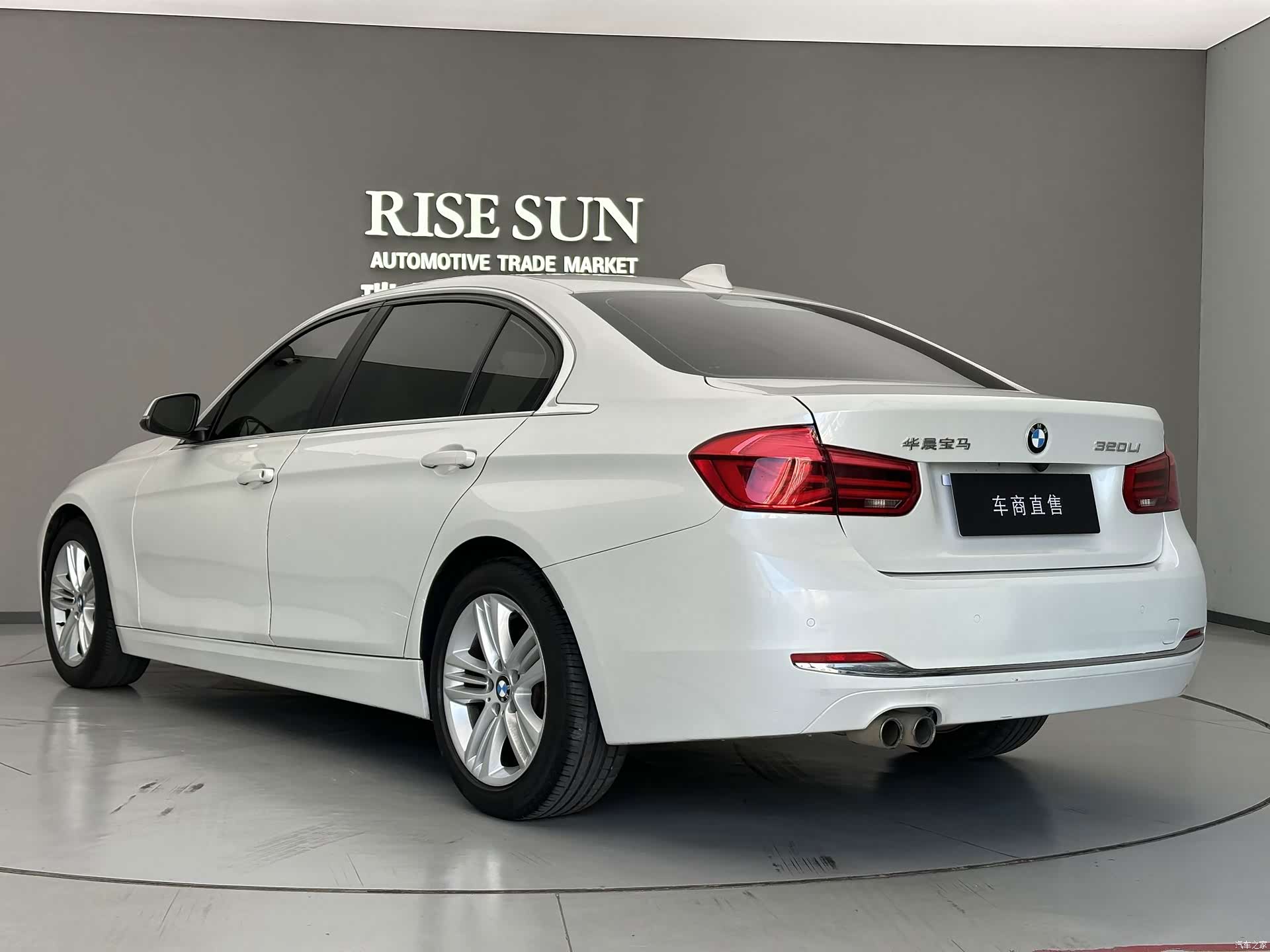 BMW 3 Series, 2017 все фото