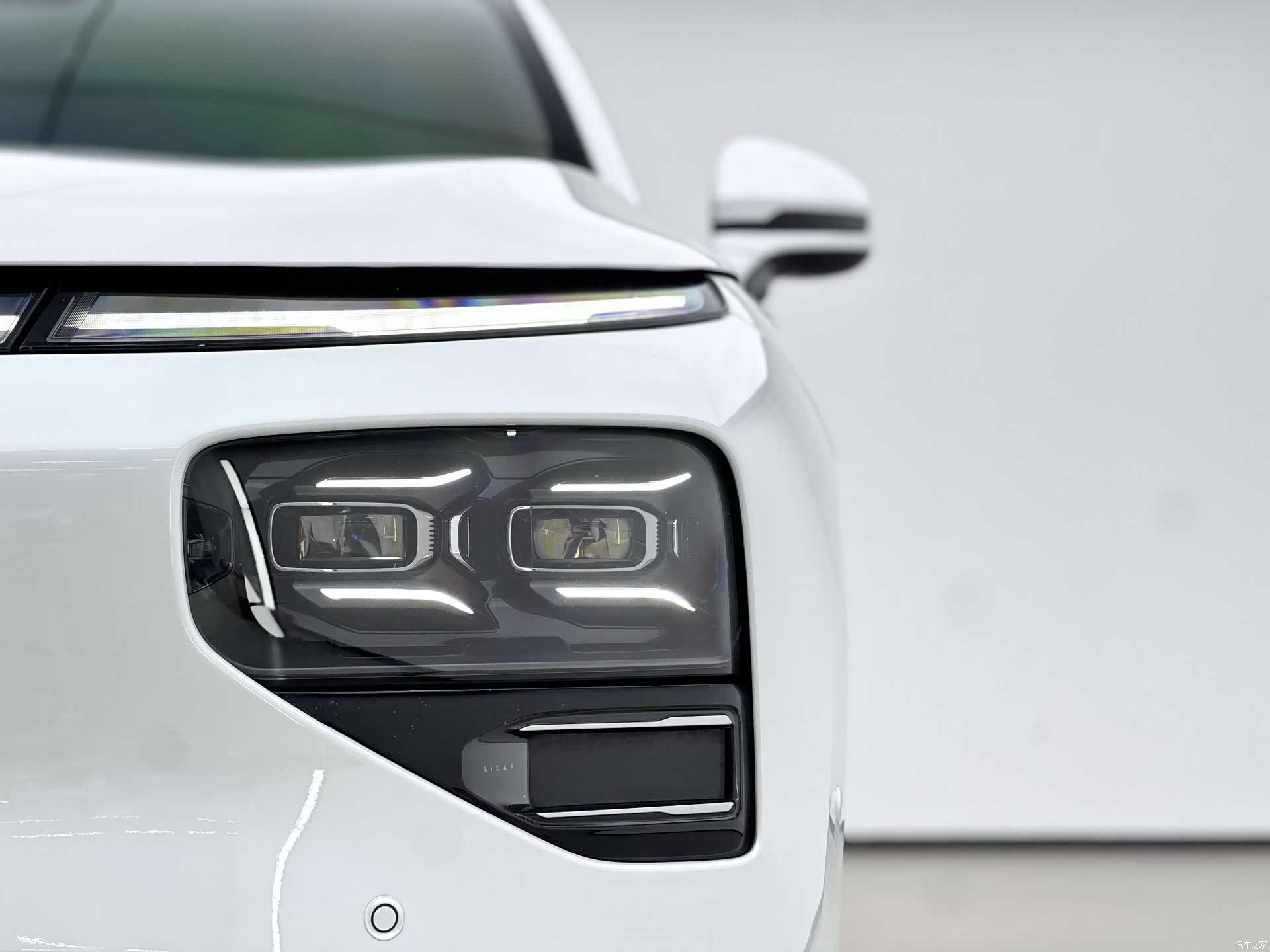 Xpeng G9, 2022 13