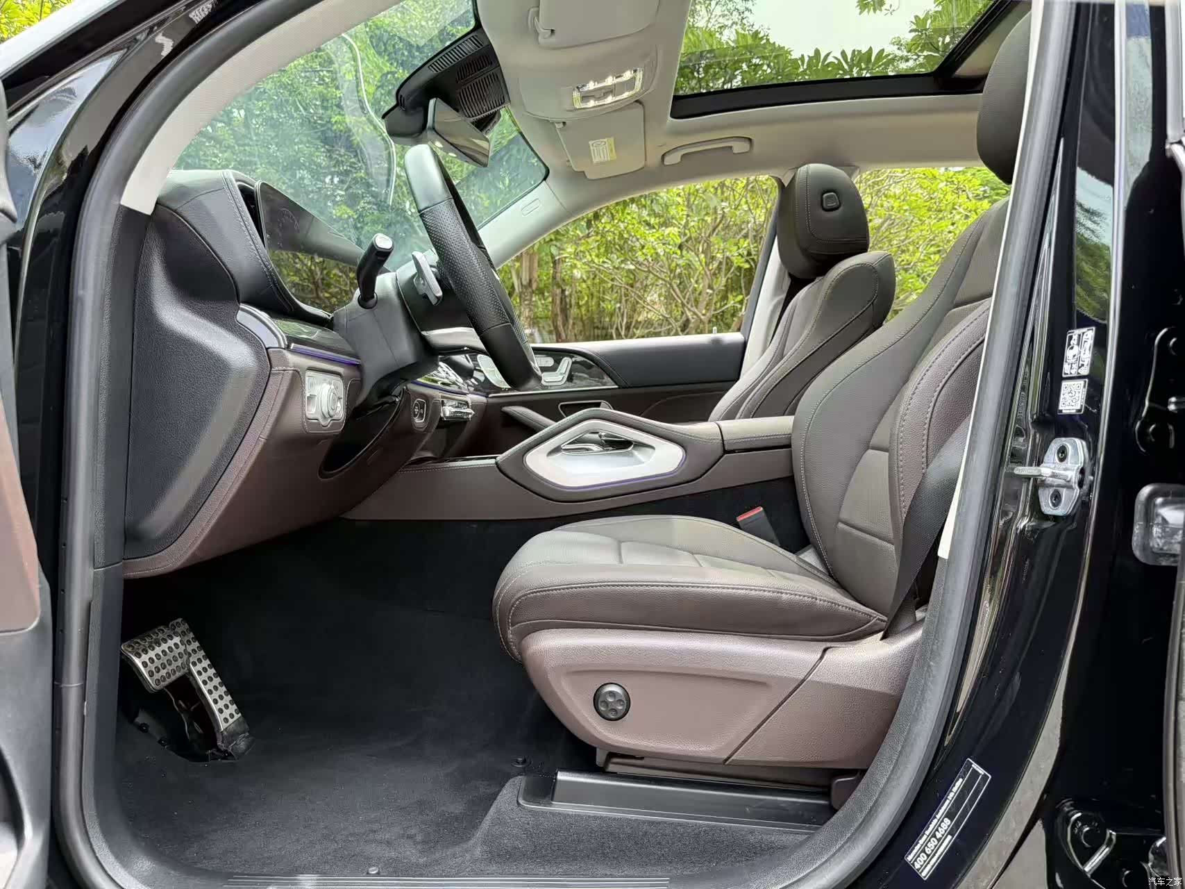 Mercedes-Benz GLS, 2023 12