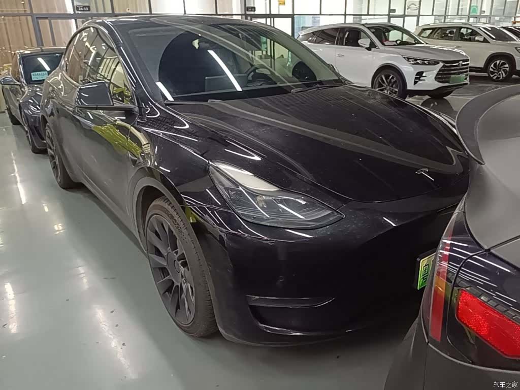 Tesla Model Y, 2022 22