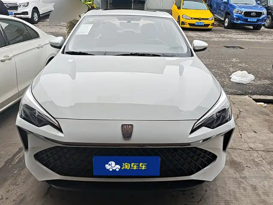 Roewe i5