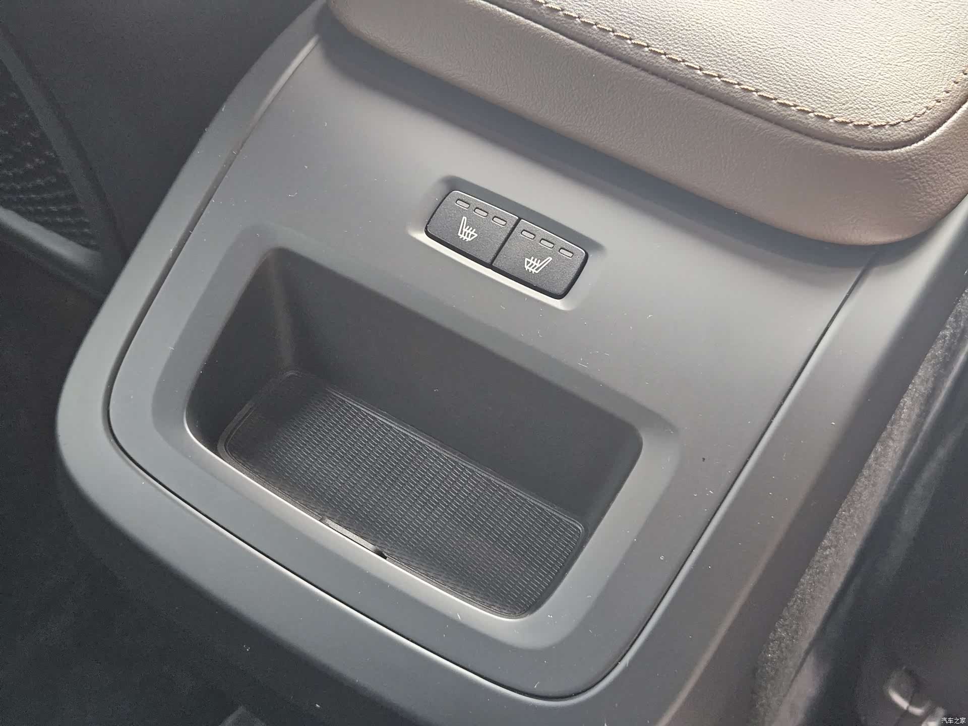 Volvo XC60, 2024 20