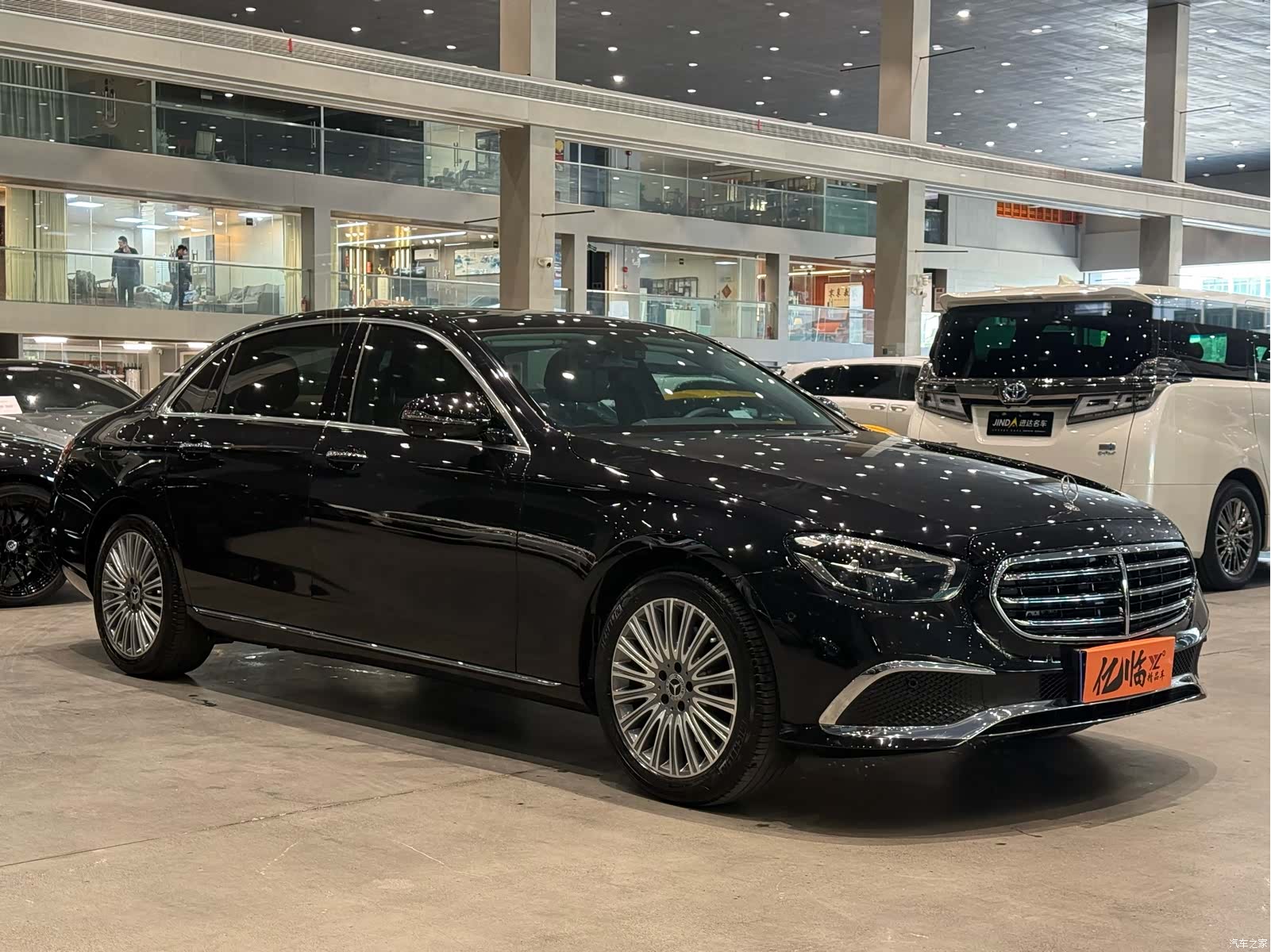 Mercedes-Benz E-Class, 2022 3