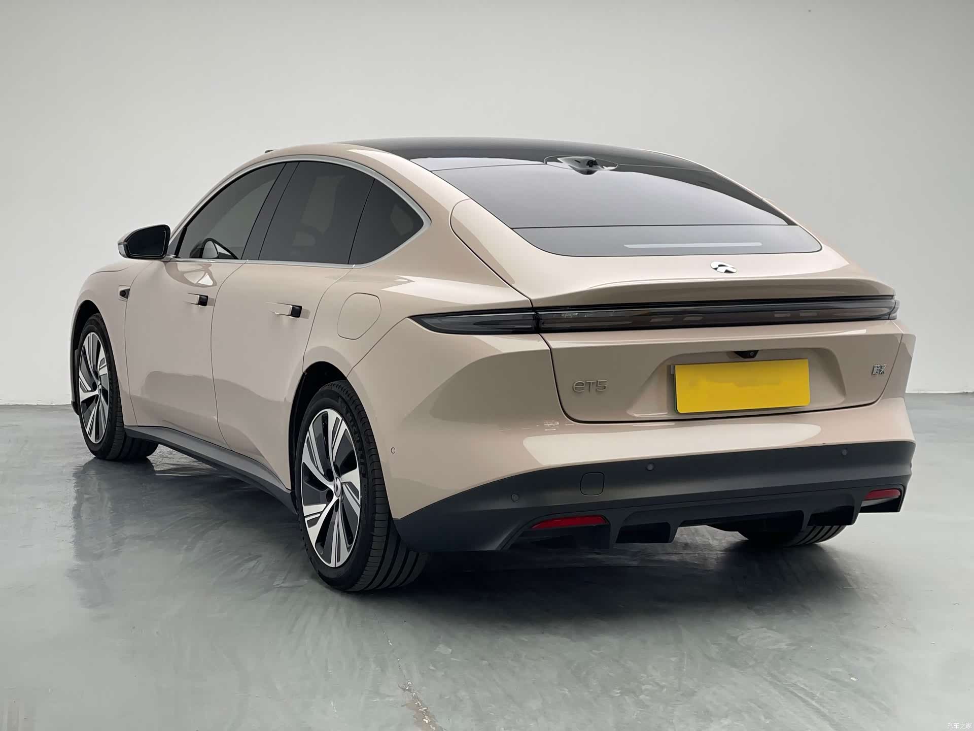 NIO ET5, 2025 4