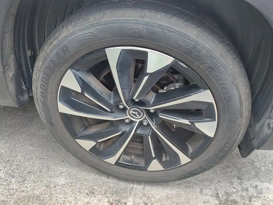 Mazda CX-50 line also