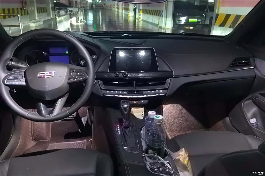 Cadillac CT4, 2023 11