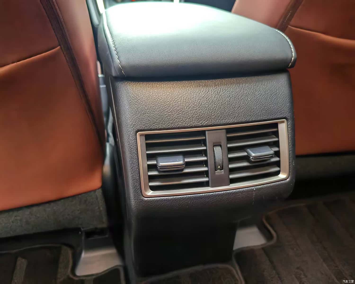 Lexus NX, 2017 11