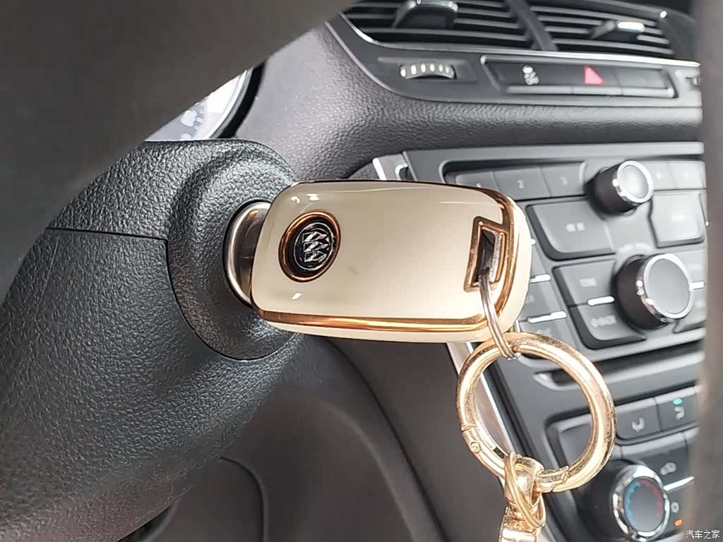 Buick Encore, 2016 9