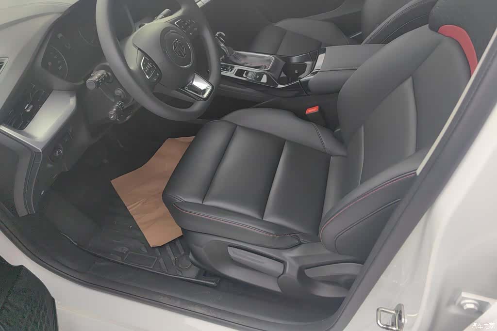 MG MG5, 2024 9