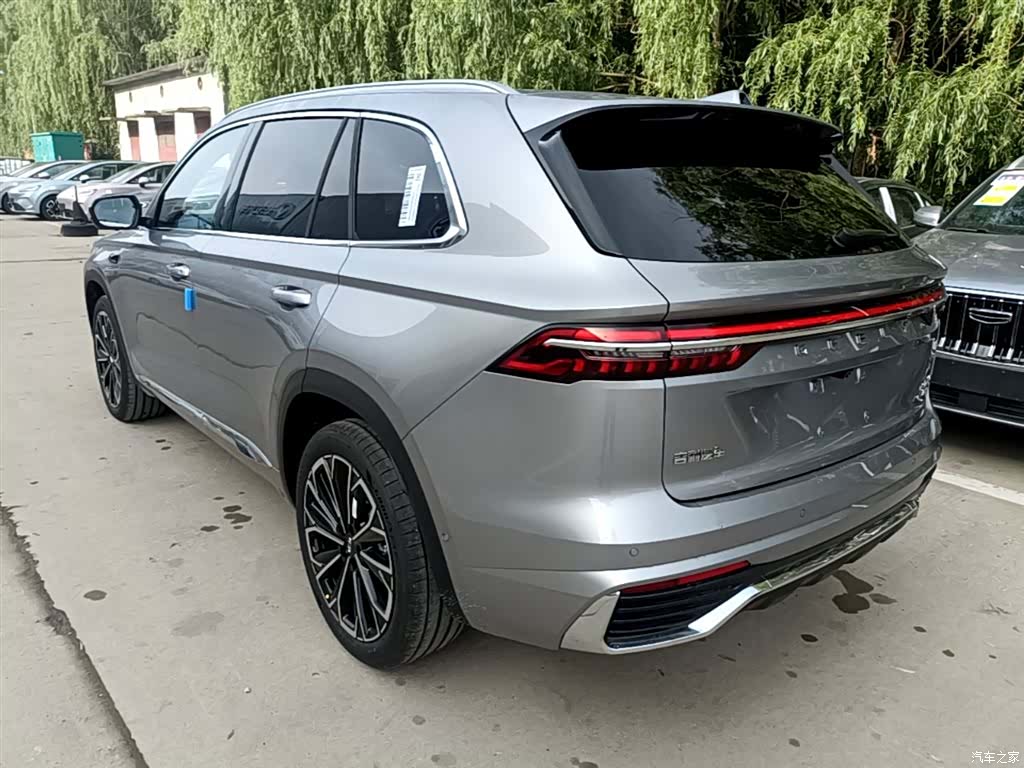Geely Xingyue L, 2026 все фото