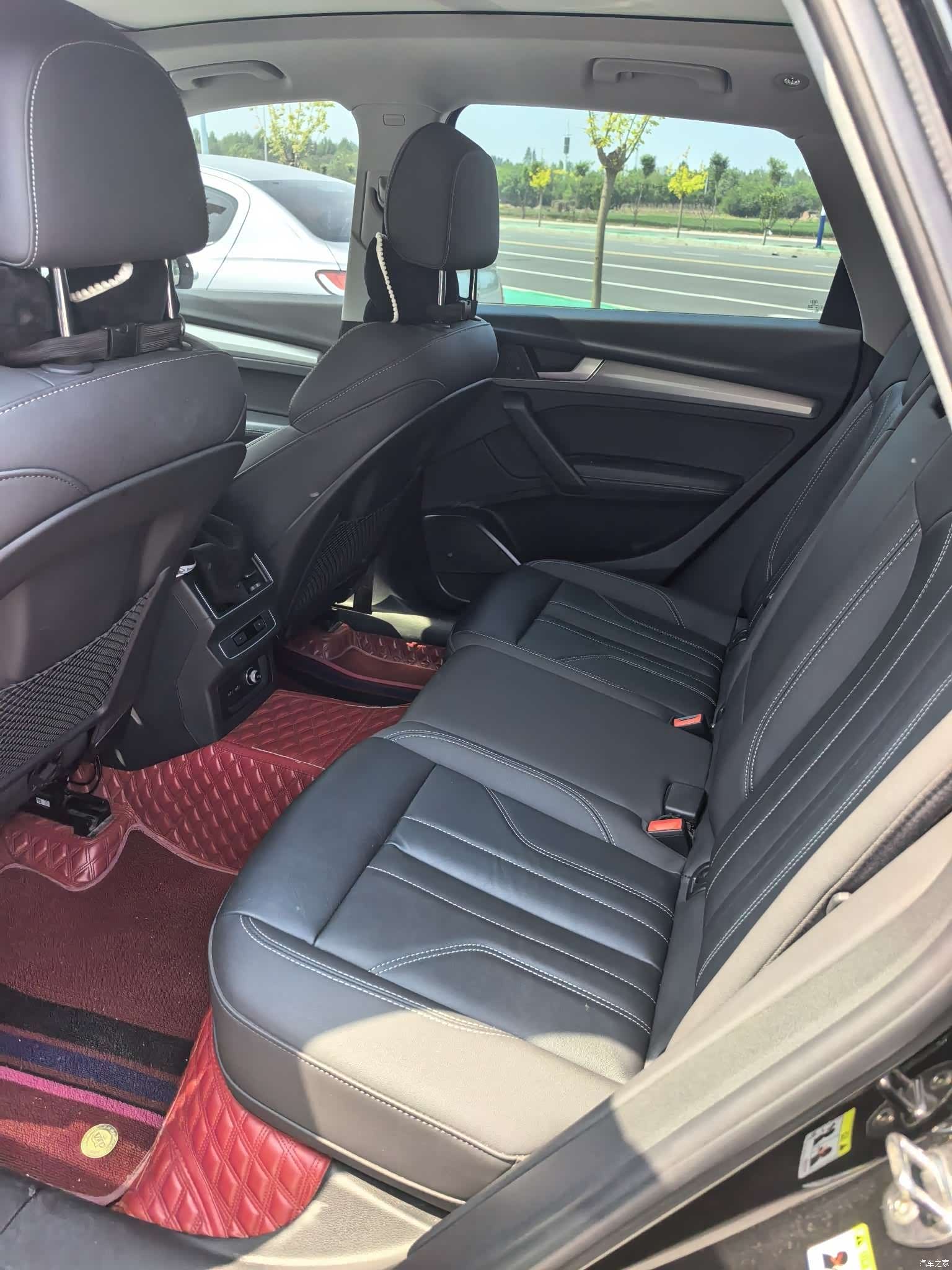 Audi Q5L, 2023 все фото