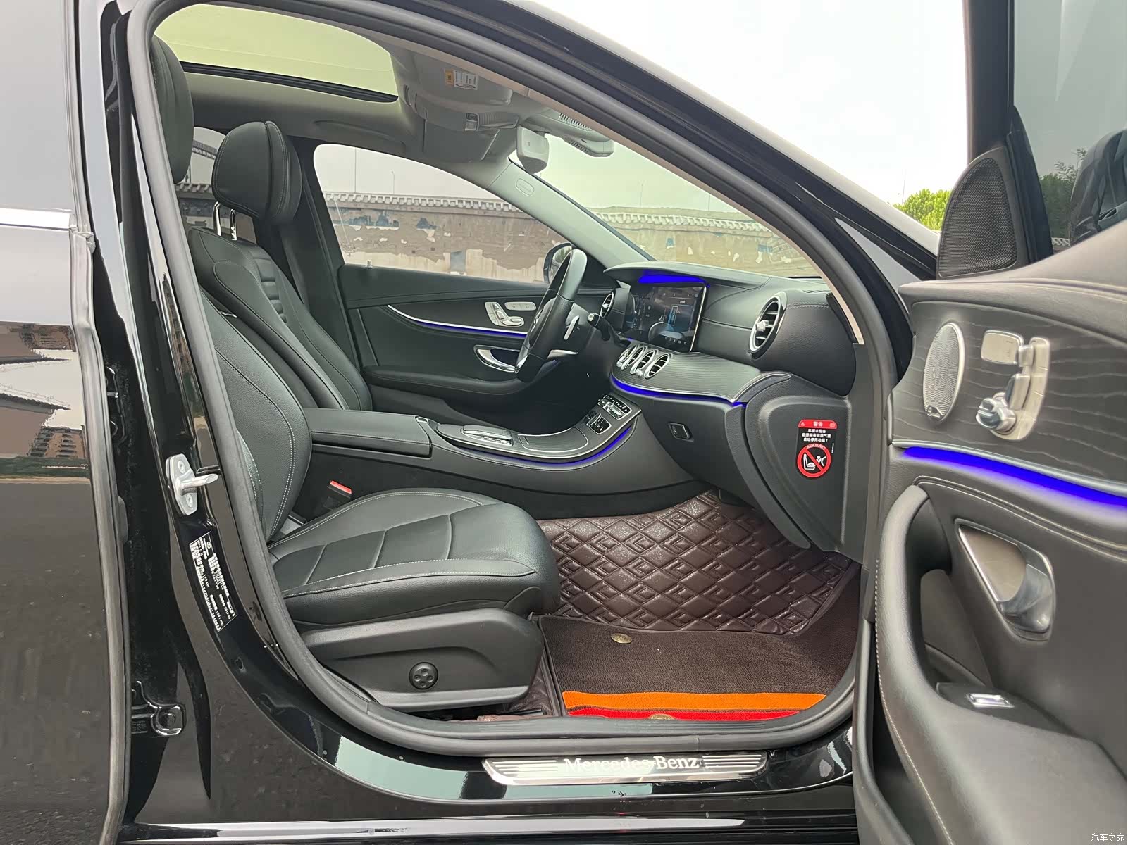 Mercedes-Benz E-Class, 2019 16