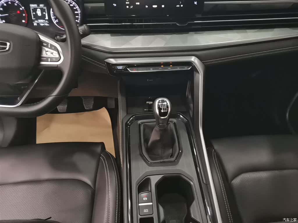 Geely X6, 2022 14