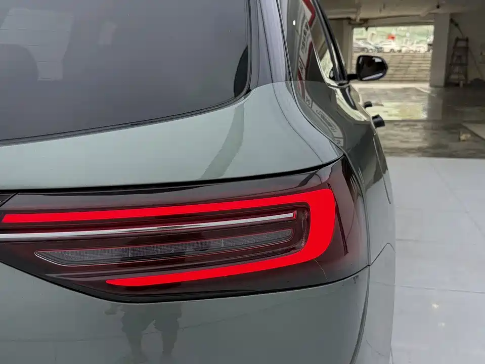 AITO Ask the world M7