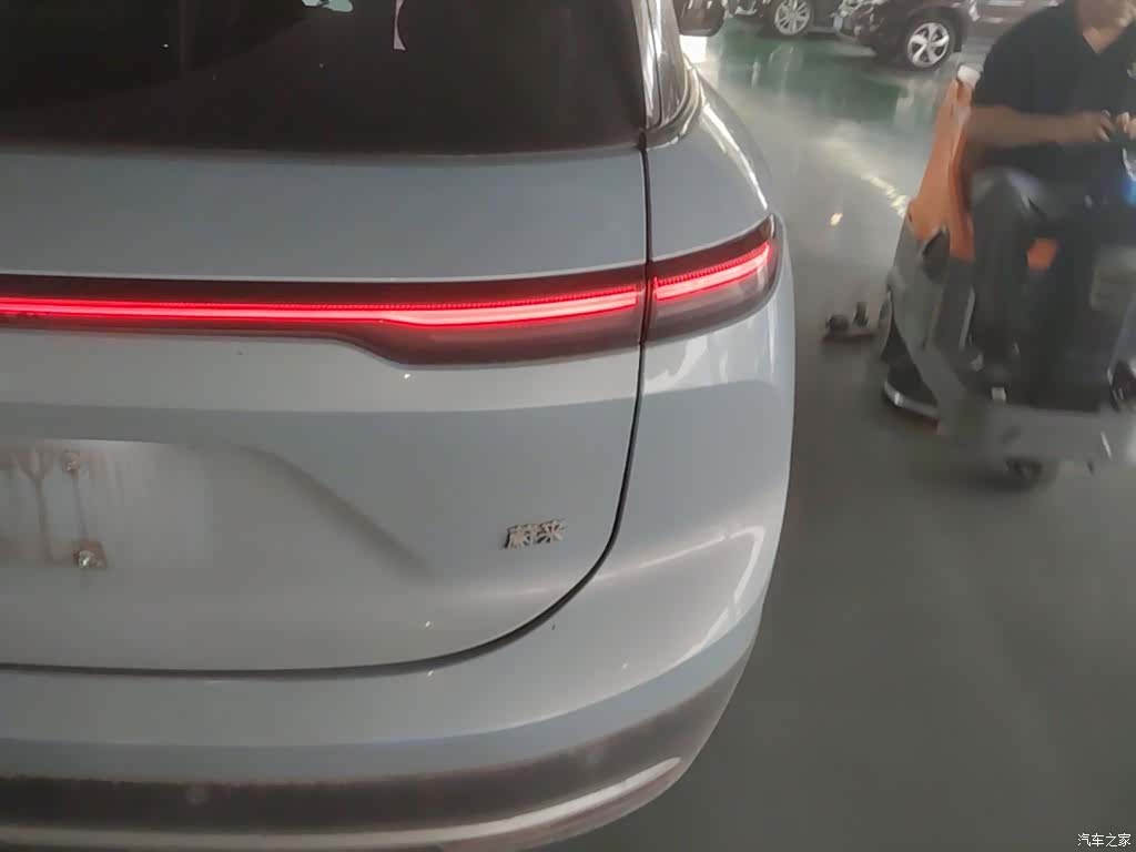 NIO ES6, 2024 8