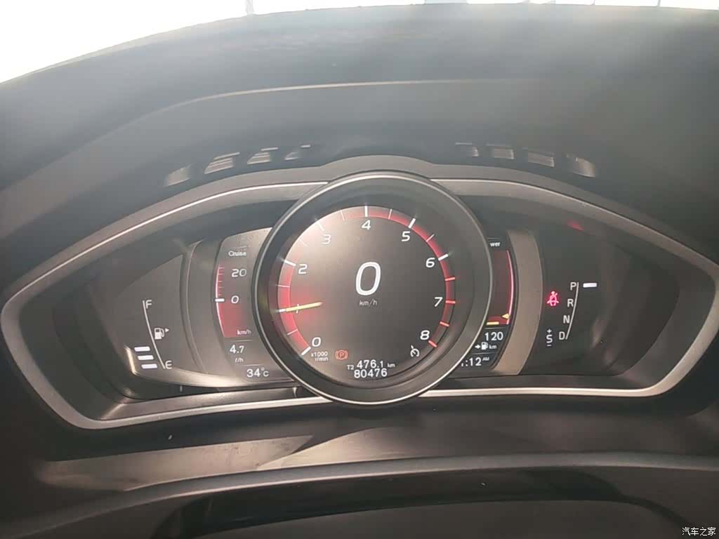 Volvo V40, 2016 12