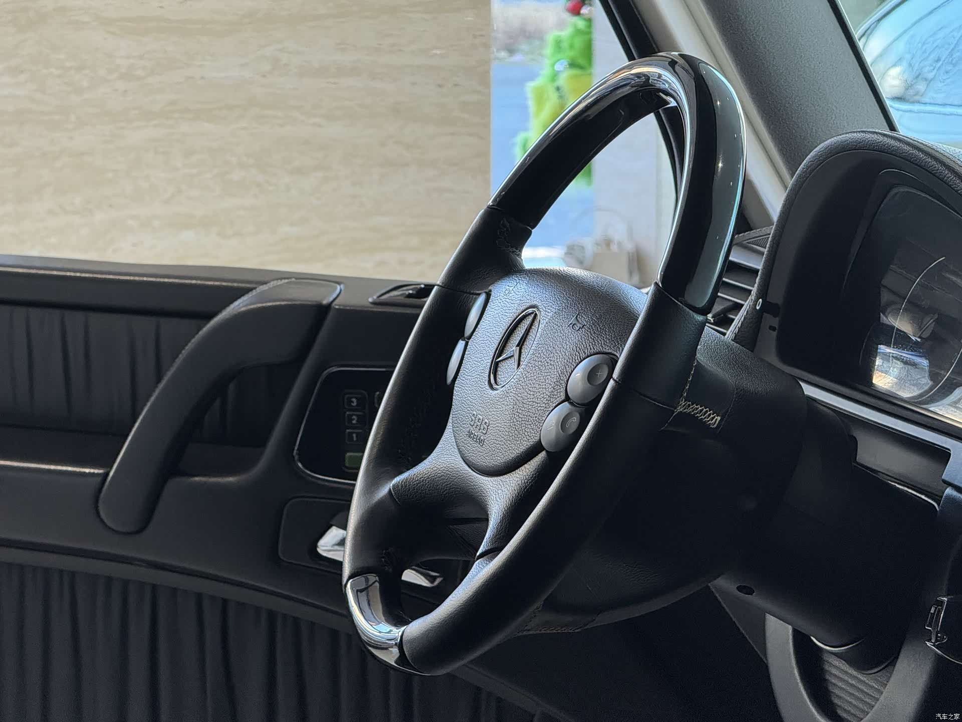 Mercedes-Benz G-Class, 2012 14
