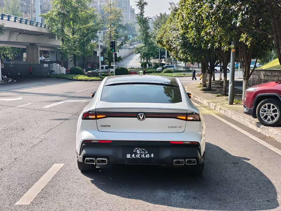 Changan UNI-V
