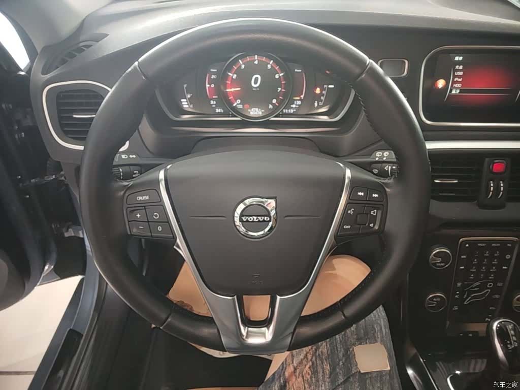 Volvo V40, 2016 11