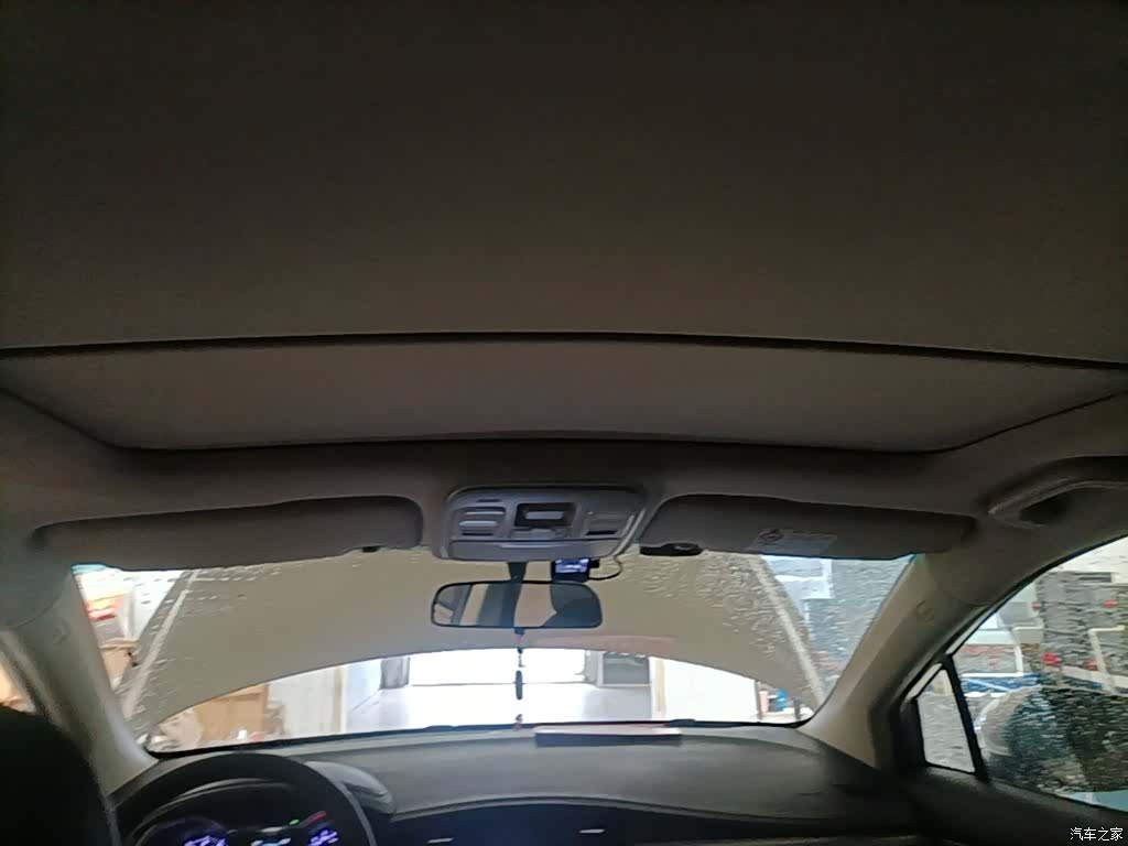 Geely Emgrand, 2018 18
