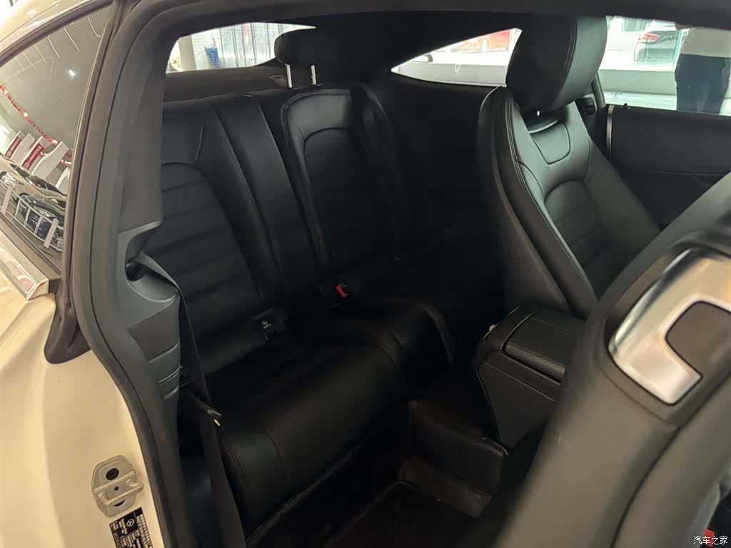 Mercedes-Benz C-Class, 2018 14
