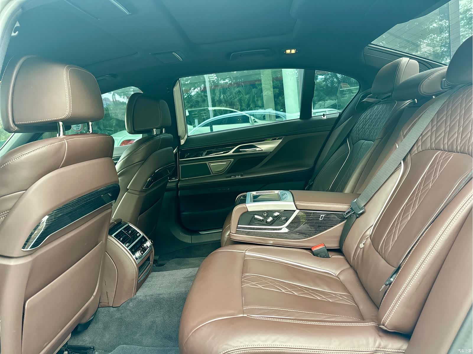 BMW 7 Series, 2020 10