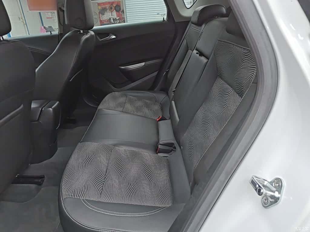 Buick XT, 2015 17