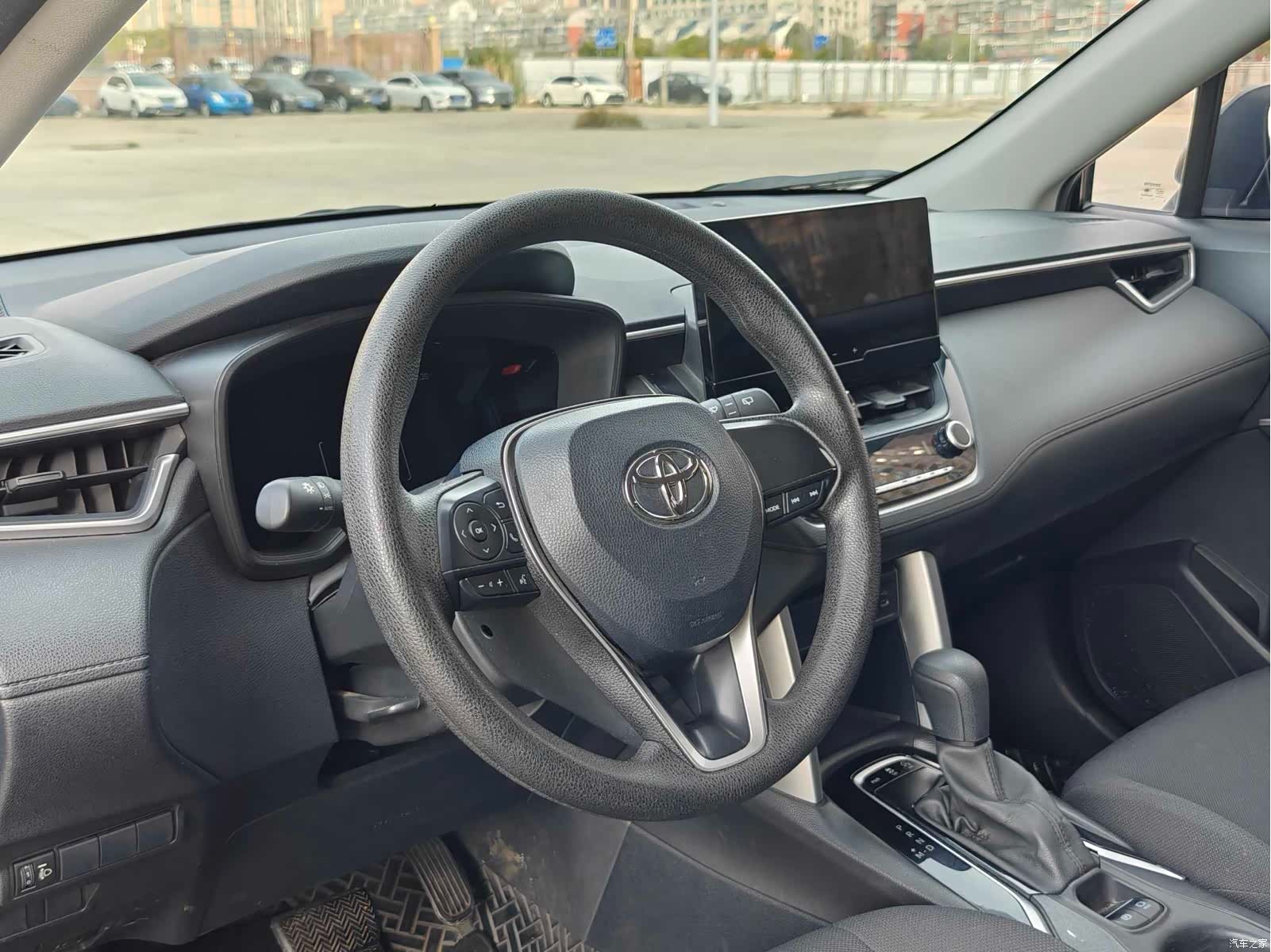 Toyota Frontlander, 2023 19