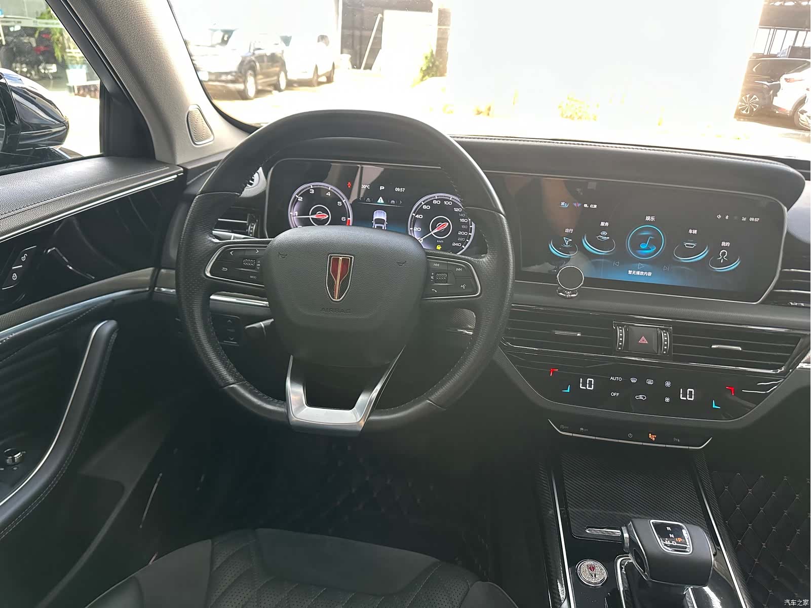 Hongqi HS5, 2022 10