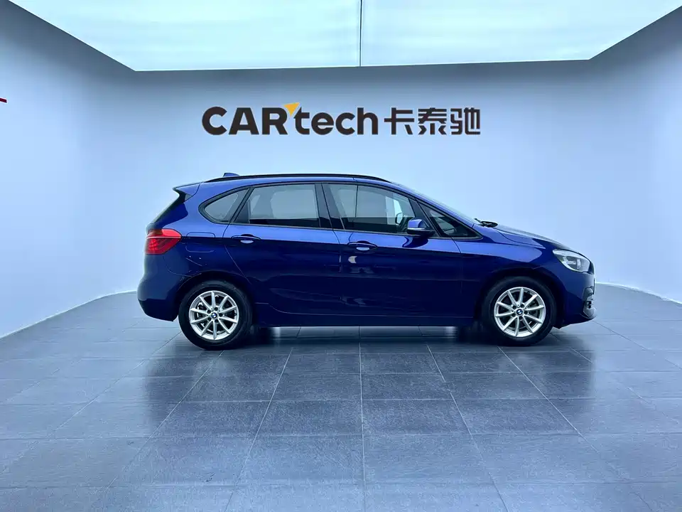 BMW 2 series station wagon