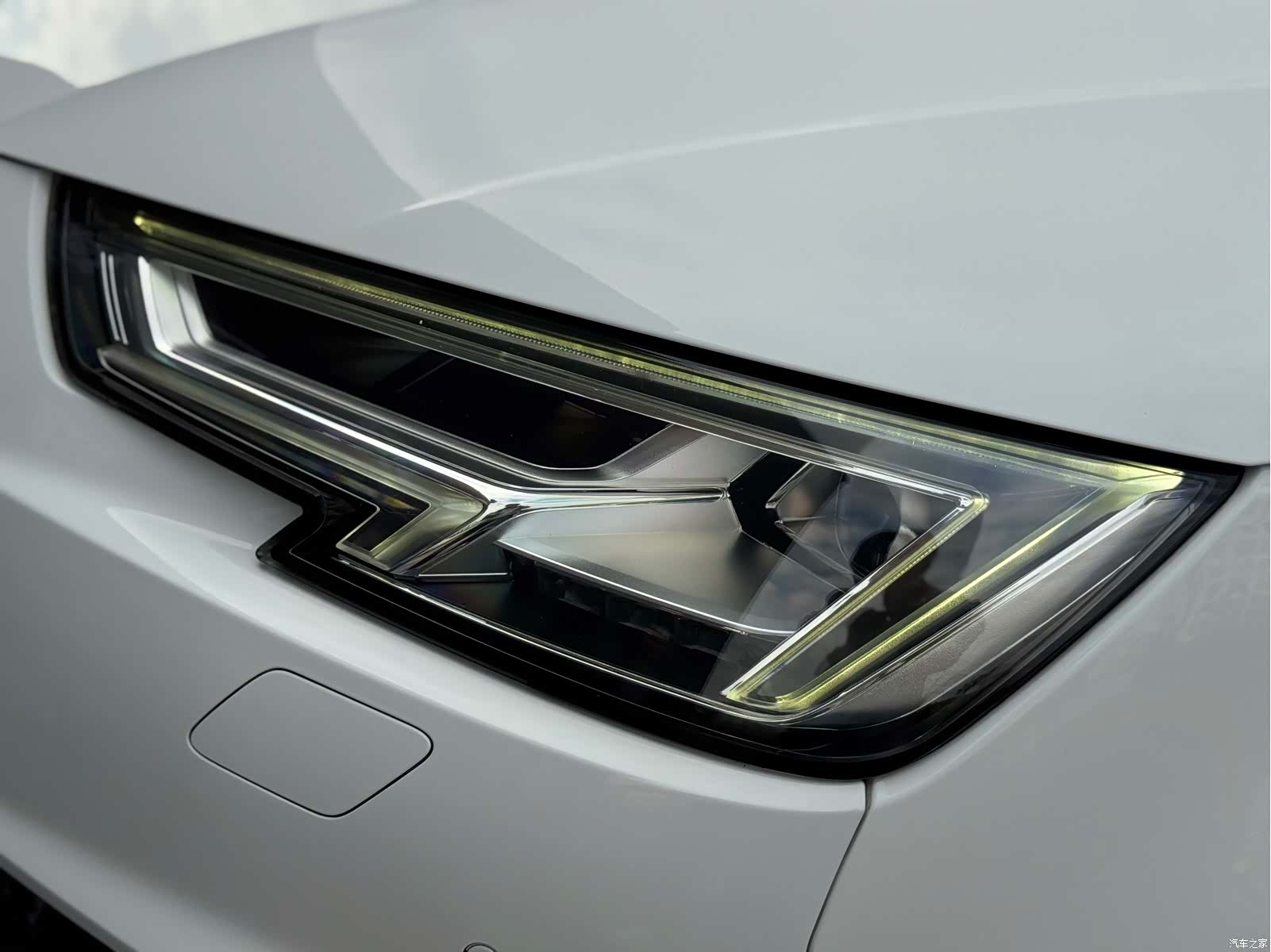 Audi A4L, 2018 18