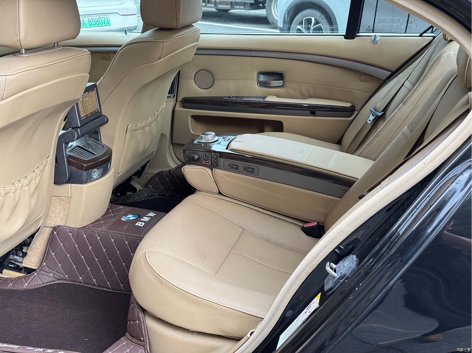 BMW 7 Series, 2008 все фото