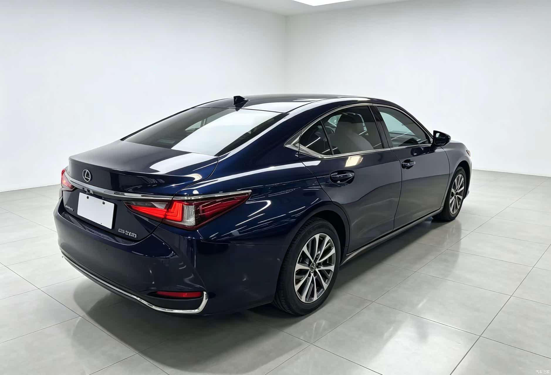 Lexus ES, 2021 9