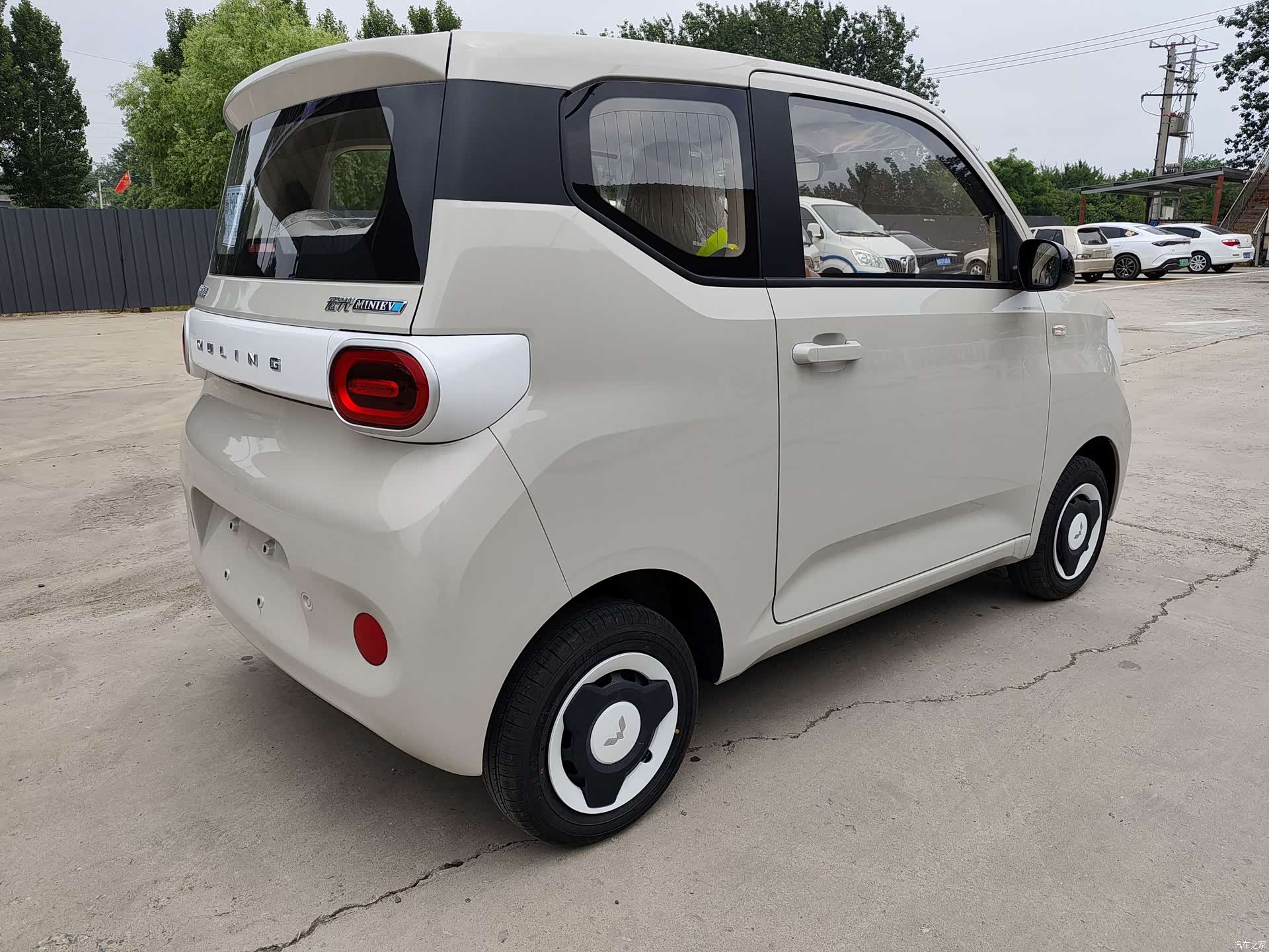 Wuling MINIEV, 2026 6