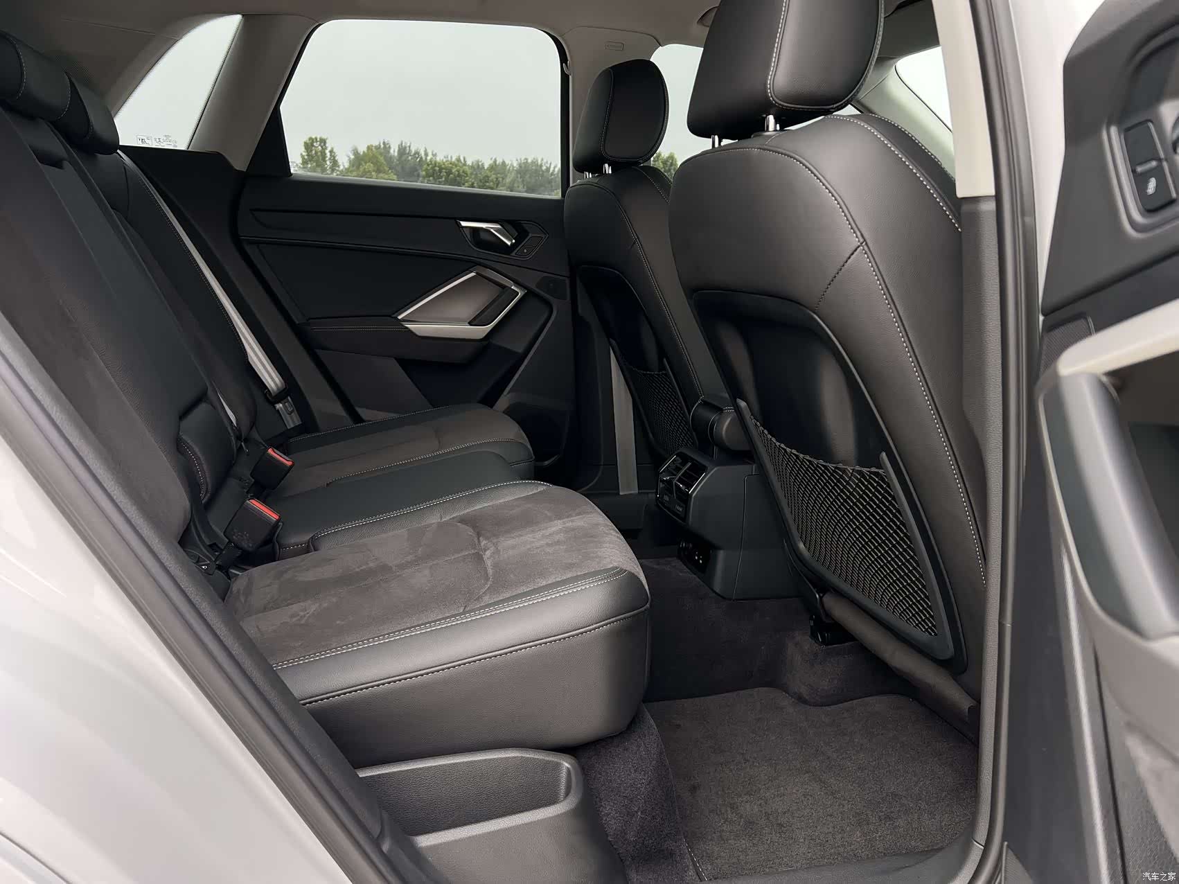 Audi Q3, 2023 10