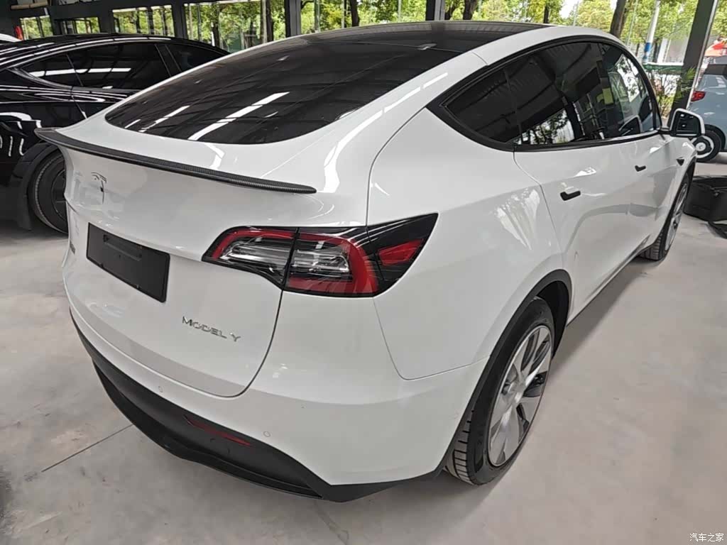 Tesla Model Y, 2021 7
