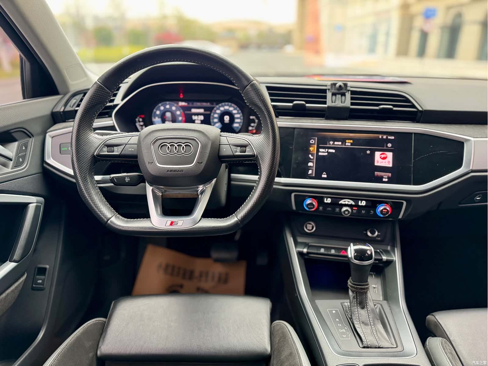 Audi Q3, 2021 6