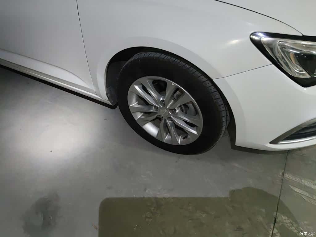 Buick Verano, 2018 8
