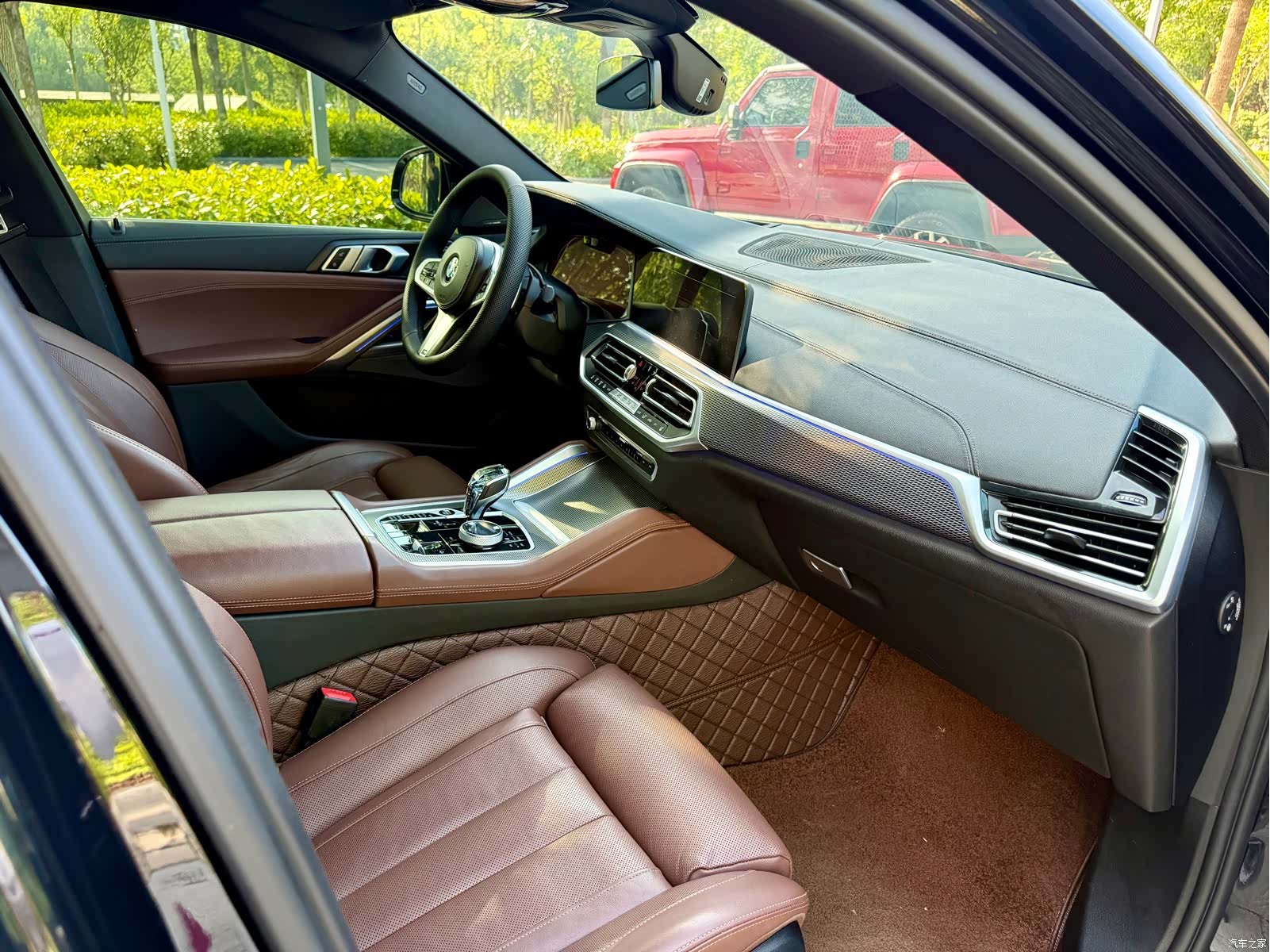 BMW X6, 2022 8