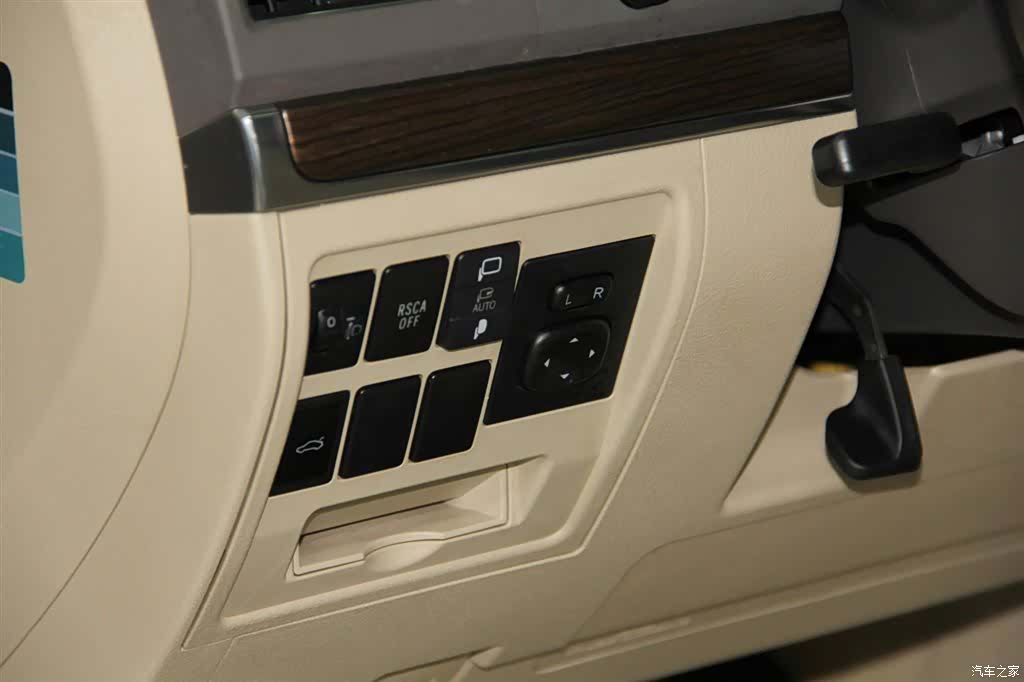 Toyota Land Cruiser, 2020 18