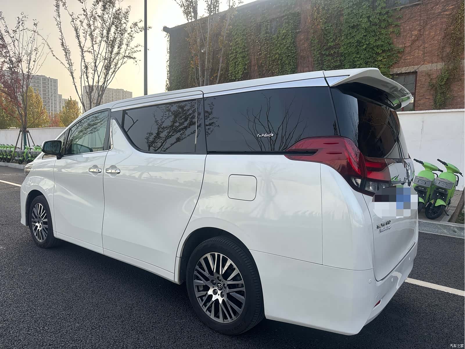 Toyota Alphard, 2017 9