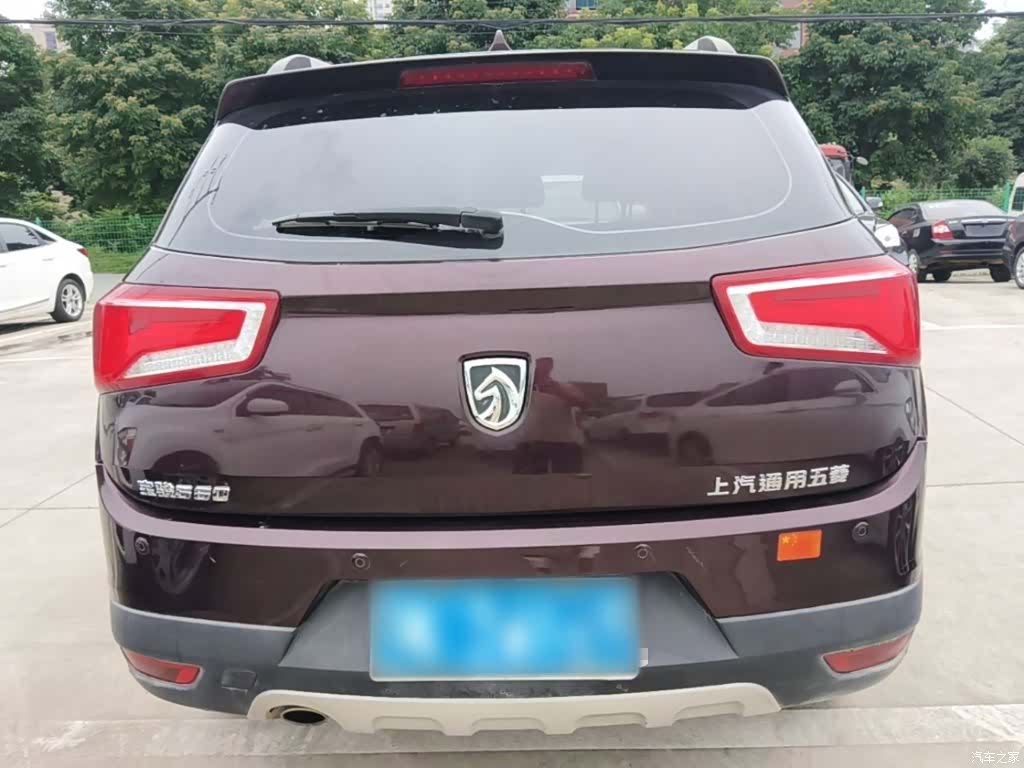 Wuling 560, 2016 6