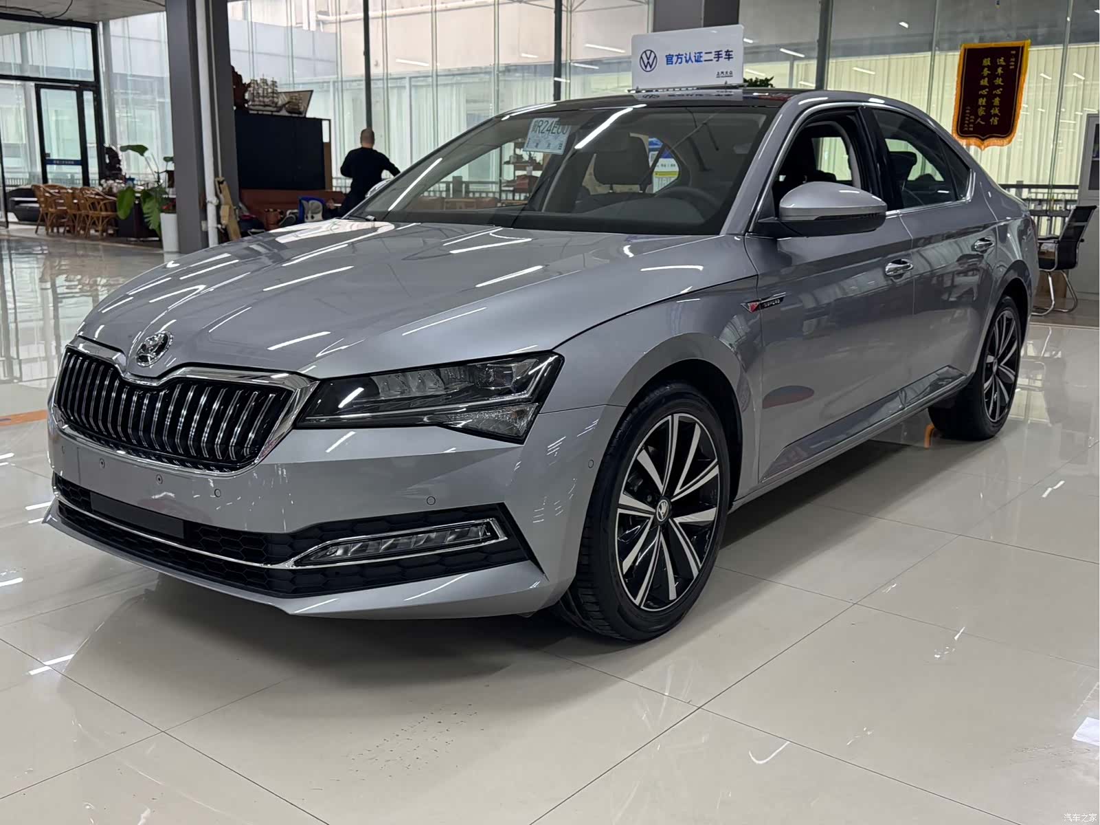 Skoda Superb, 2025 1