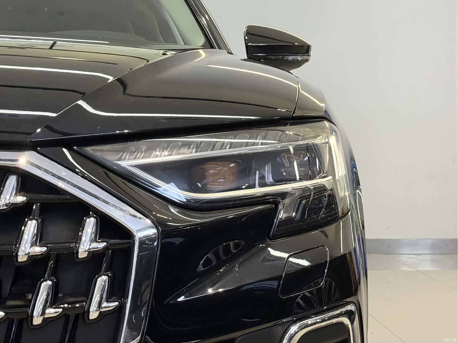 Audi A8L, 2023 4
